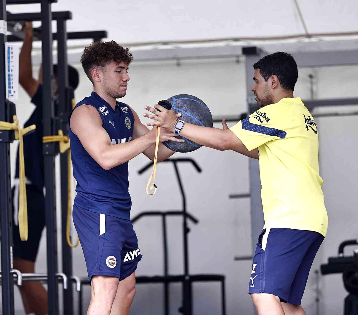 Fenerbahçe, Avusturya\'da ilk antrenmanını yaptı