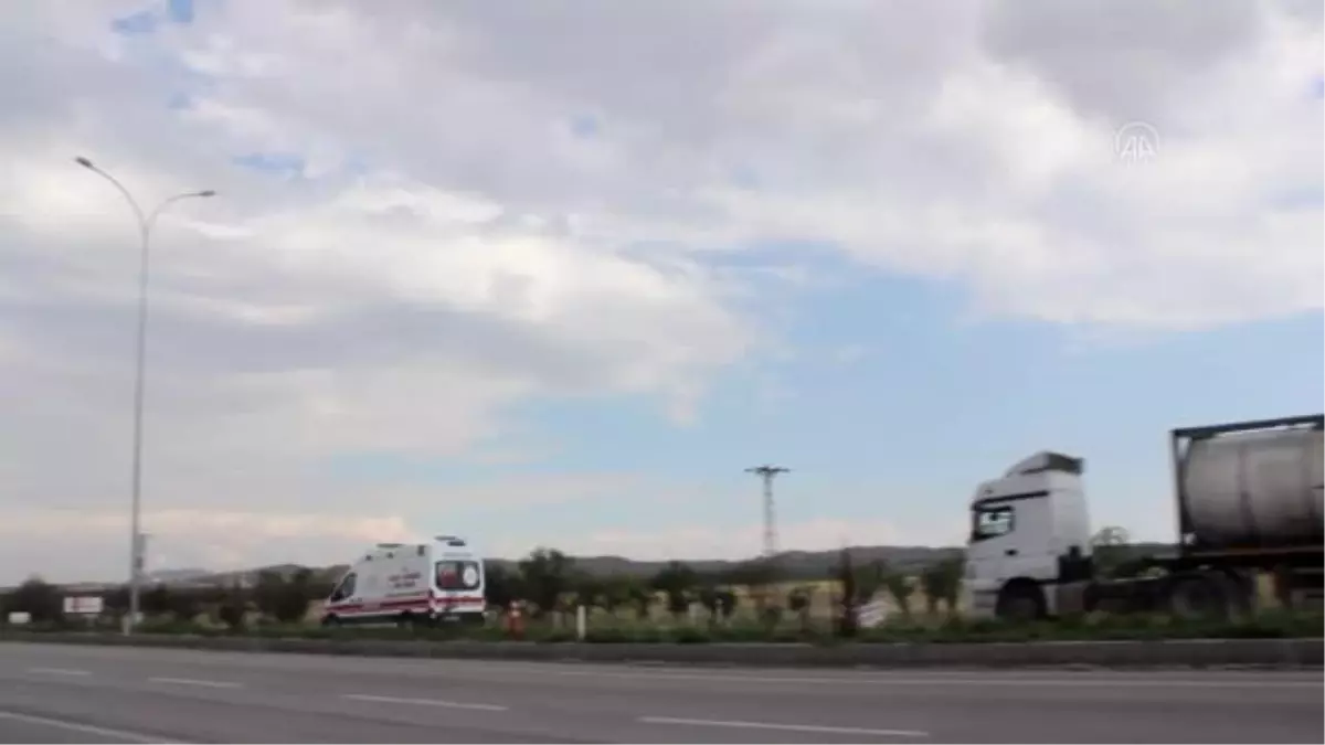 Son dakika haber | İki otomobilin çarpıştığı kazada 5 kişi yaralandı