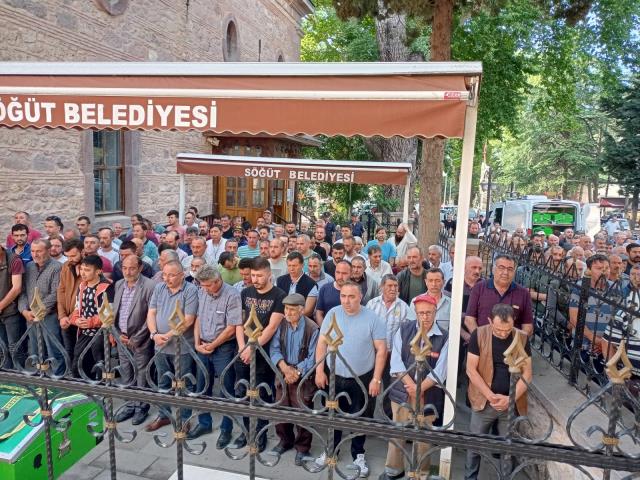 Kızının nikâh günü hayatını kaybetti Kızının nikâh günü hayatını kaybetti