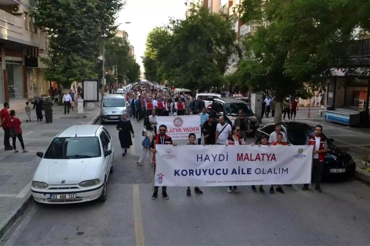 Malatya\'da koruyucu aileler günlerini kutladı