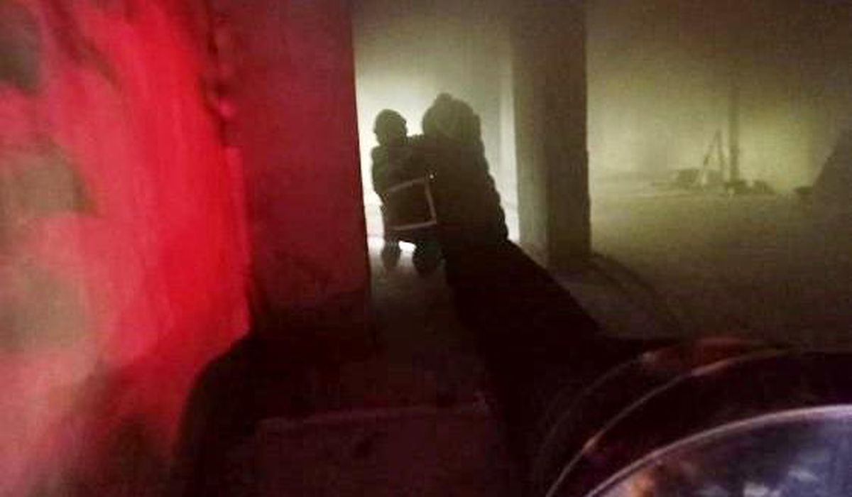 Son dakika haberleri: Metruk binada çıkan yangın panikletti
