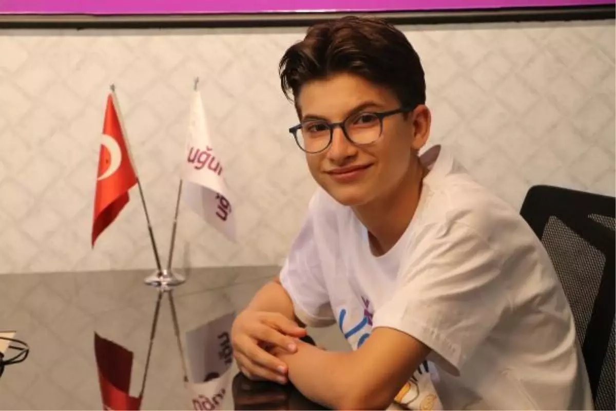 ŞANLIURFA\'DA LGS BİRİNCİSİ FATİH EFE: PANDEMİYİ FIRSATA ÇEVİRDİM