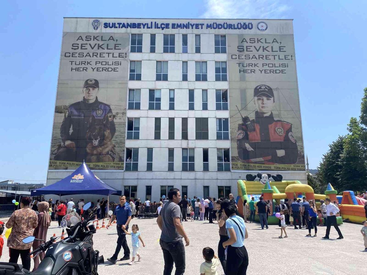 Son Dakika | Sultanbeyli Emniyeti şehit ve polis çocuklarını \'Sosyal Etkinlik\'te bir araya getirdi