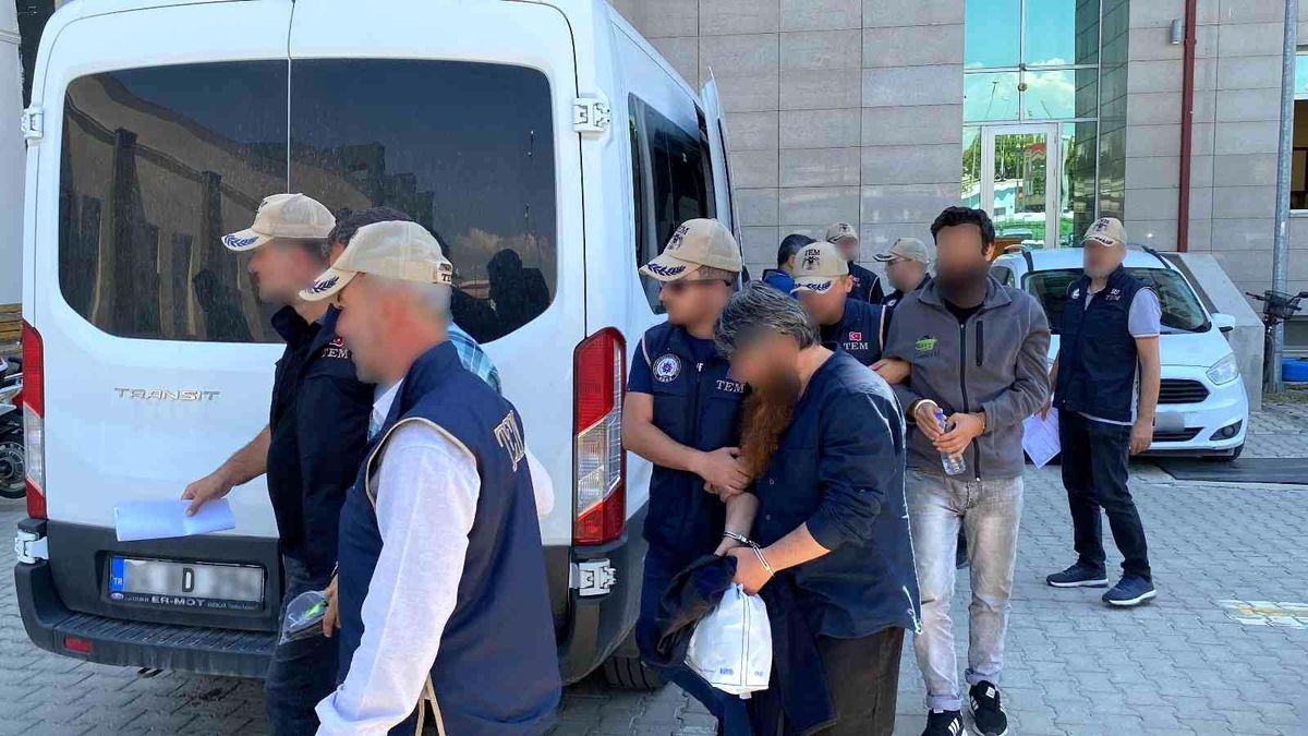 Adliyeye sevk edilen 11 DEAŞ şüphelisinden 6\'sı tutuklandı