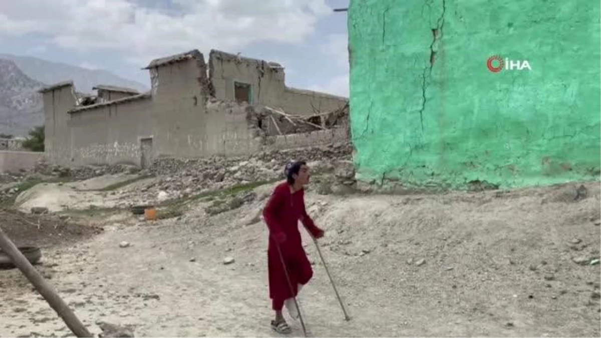 Afganistan\'da evsiz kalan depremzedeler destek bekliyor