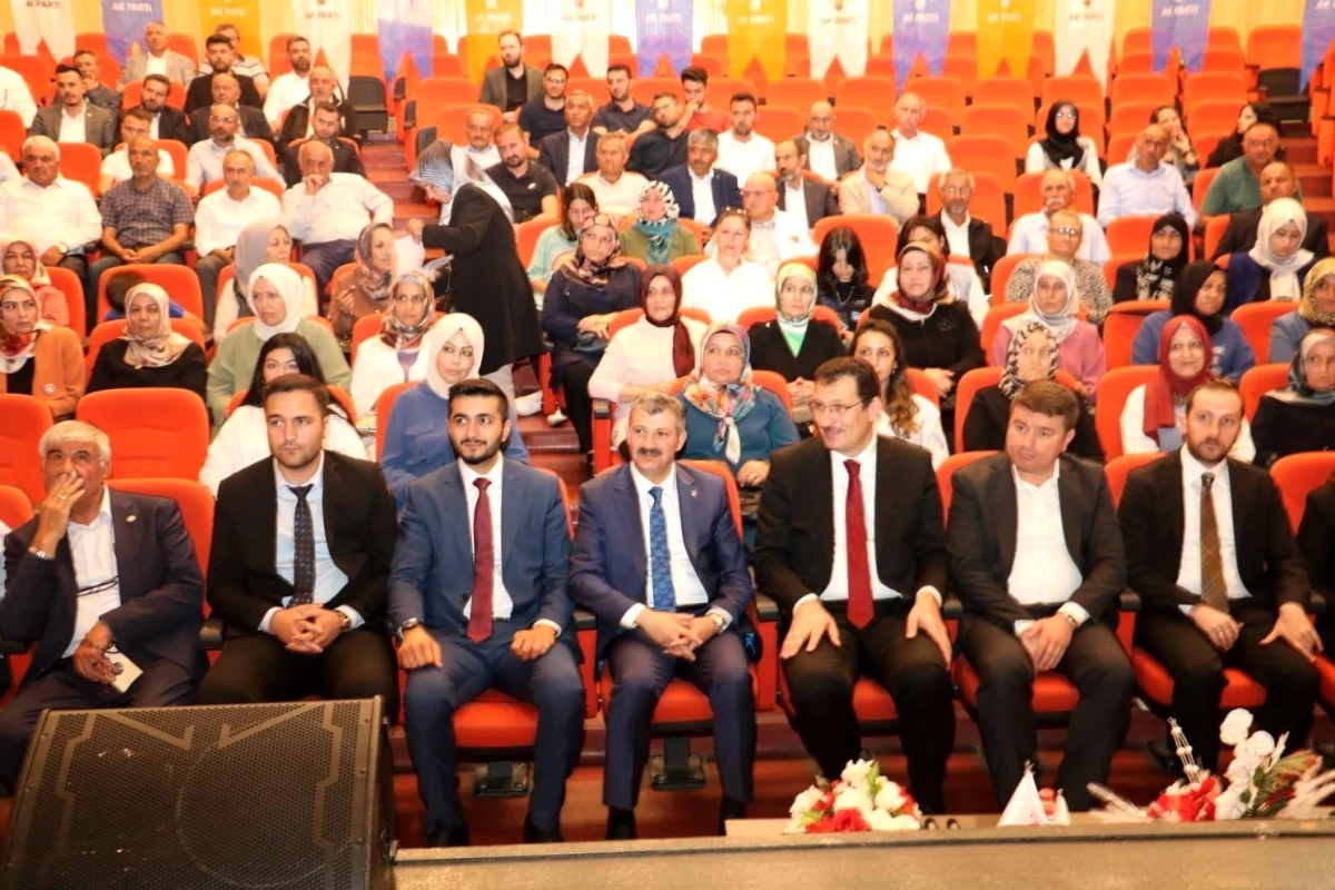 AK Parti Aksaray İl İstişare Toplantısı, Genel Başkan Yardımcısı Yavuz\'un katılımıyla gerçekleştirildi