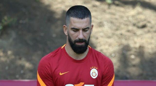 Arda Turan'ın Eyüpspor'da görev alacağı öne sürüldü! Tecrübeli futbolcudan çok net cevap