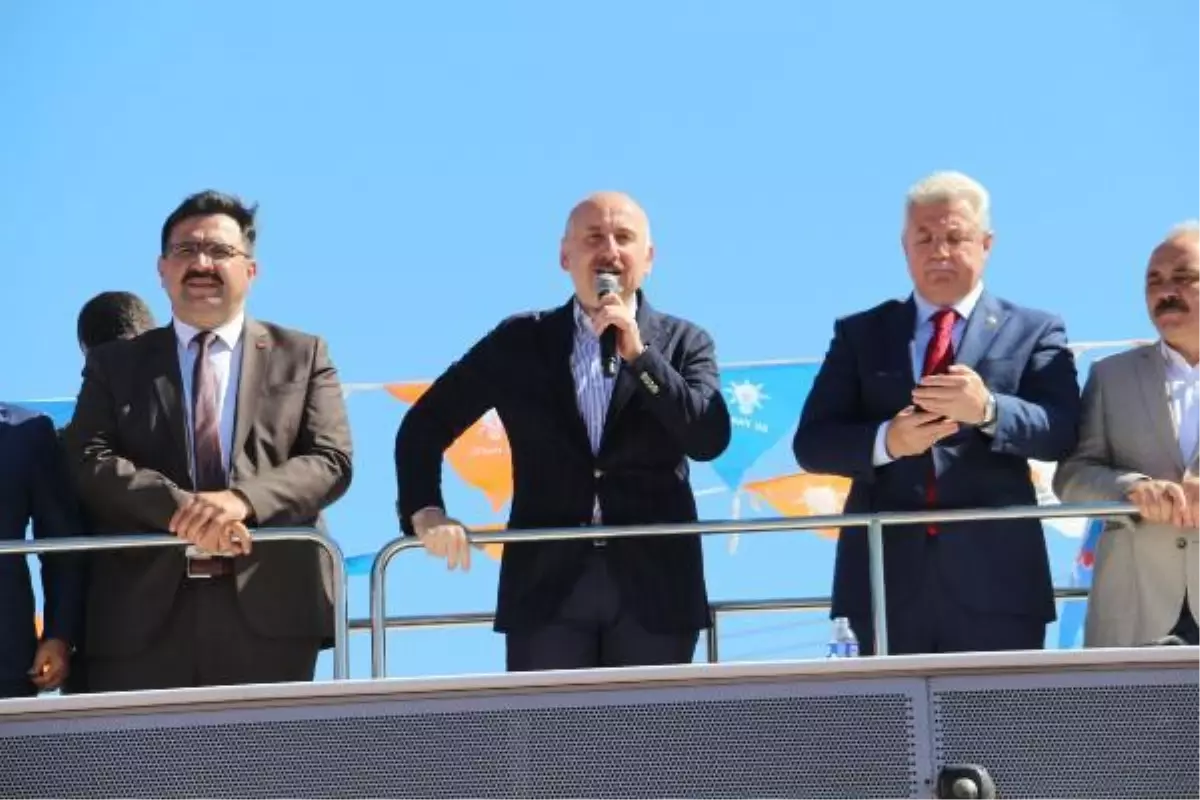 Bakan Karaismailoğlu, Orta ve Şabanözü ilçelerinde temaslarda bulundu