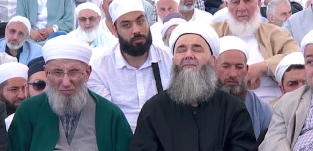 Cübbeli Ahmet Hoca'nın Mahmut Ustaosmanoğlu isyanı: Cenazeye bir bardak su döktürmediler