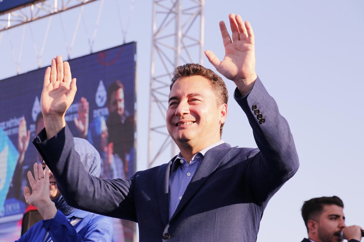 DEVA Partisi\'nin Gebze mitingi