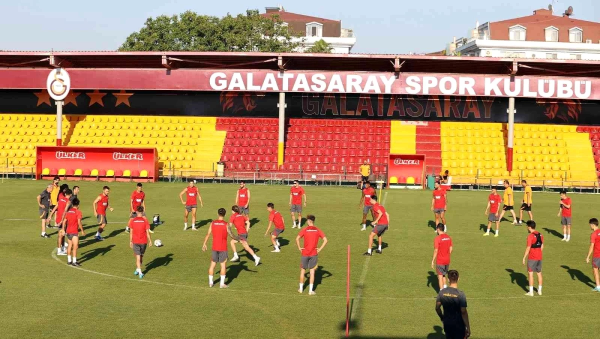 Galatasaray, yeni sezon hazırlıklarını sürdürüyor