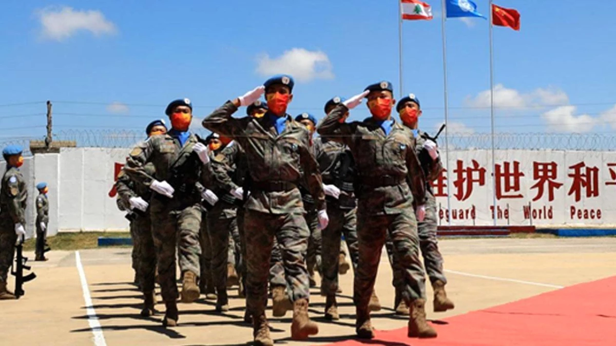 Lübnan\'daki Çin Barış Gücü Askerlerine Madalya Verildi