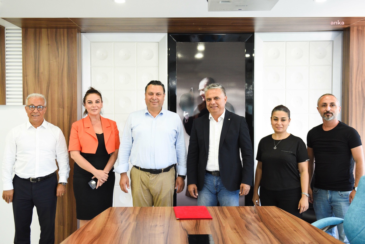 Muratpaşalılar Çevreci Komşu Kartla Sağlıkta da Kazanıyor