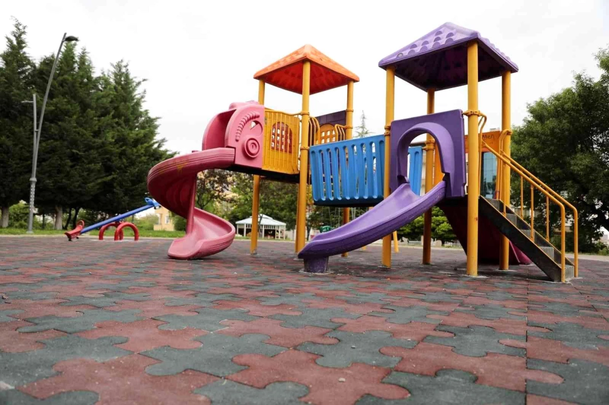 Nevşehir\'de çocuk oyun alanları daha güvenli hale getiriliyor