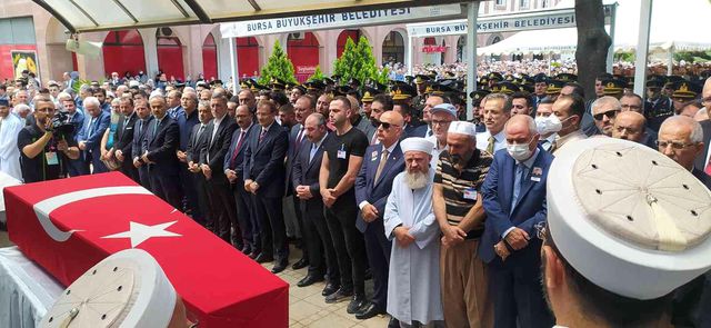 Pençe-Kilit Operasyonu şehidi son yolculuğuna uğurlandı Pençe-Kilit Operasyonu şehidi son yolculuğuna uğurlandı