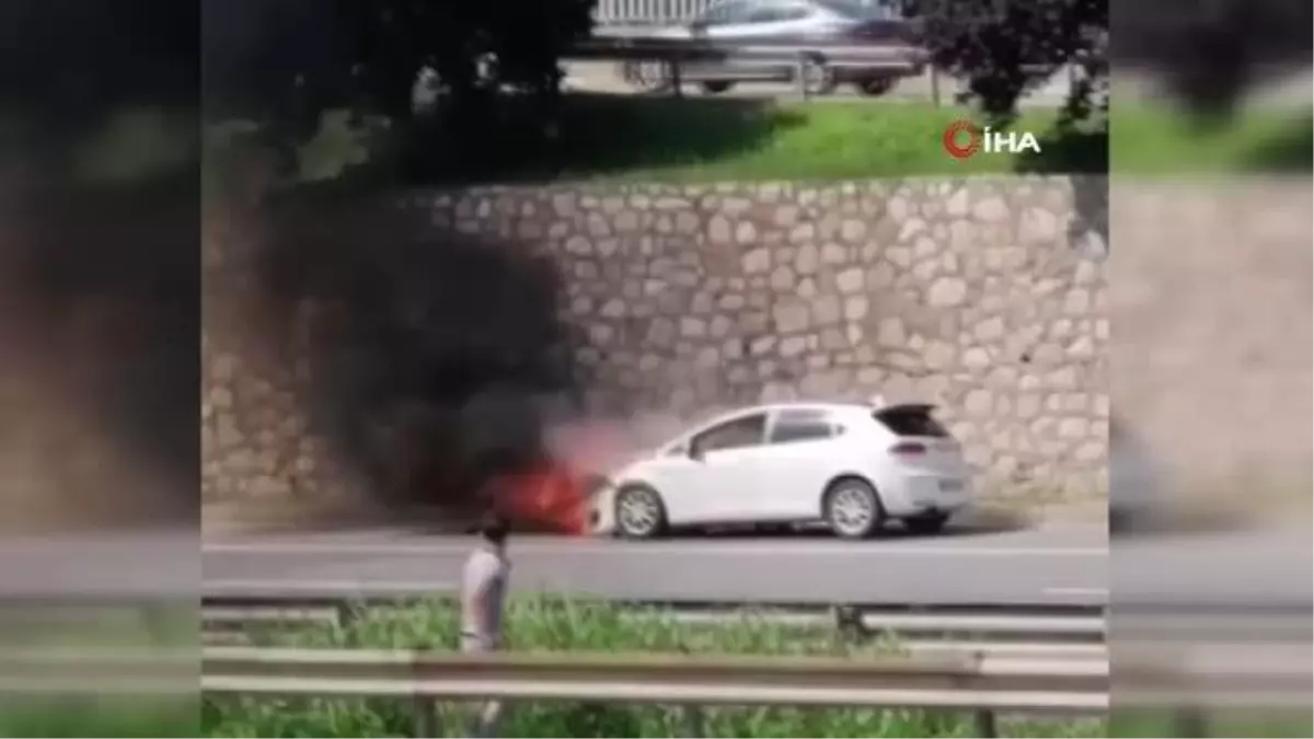 Seyir halindeki otomobil alevlere teslim oldu