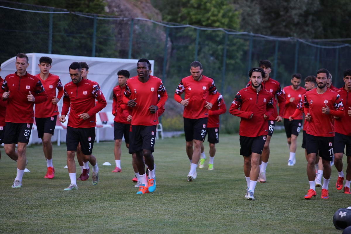 Sivasspor\'da yeni sezon hazırlıkları sürüyor
