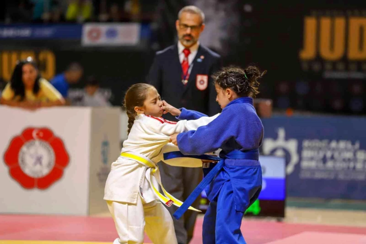 Uluslararası Judo Turnuvası\'nda 15 ülkeden bin 162 sporcu ter döküyor