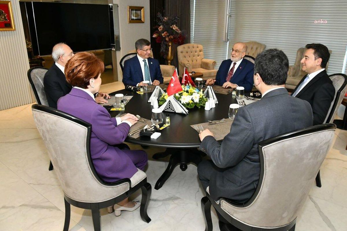 Babacan: 'Ülkemizdeki Siyasi, Ekonomik ve Dış Politik Meseleleri Masaya Yatırdığımız Toplantımıza Ev Sahipliği Yapan Sayın Meral Akşener Başta Olmak...