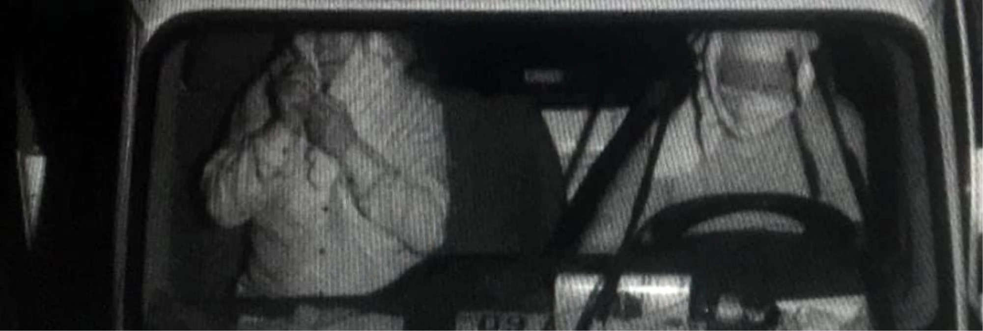 Çaldıkları araçla iş yeri soyan 3 şüpheliden 1'i tutuklandı