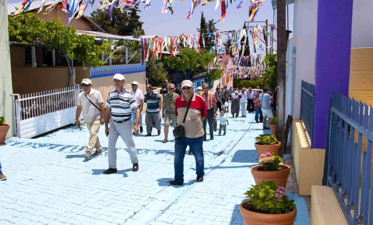 Emekli Evi üyeleri köy havası aldı