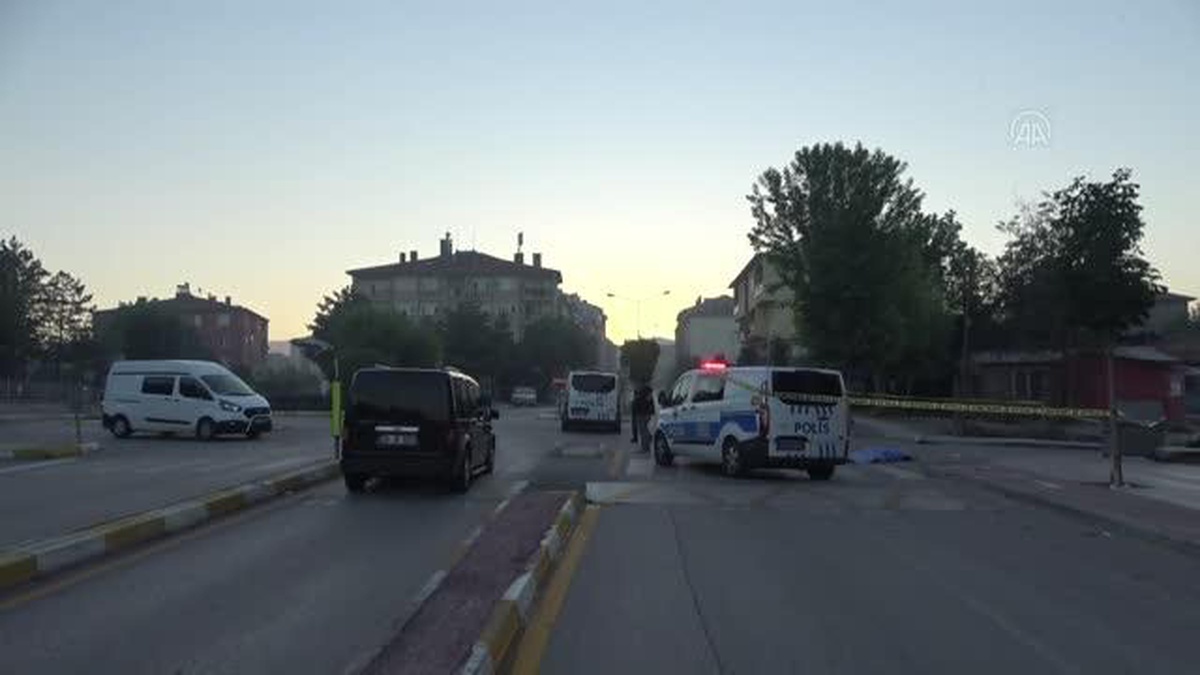 Son dakika haber | Motosiklet kaldırıma çarptı, bir kişi öldü, bir kişi yaralandı