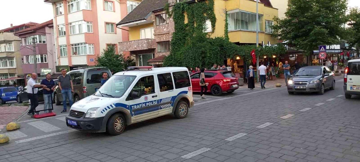 Polisin \'dur\' ihtarına uymayan alkollü şahıslar gözaltına alındı