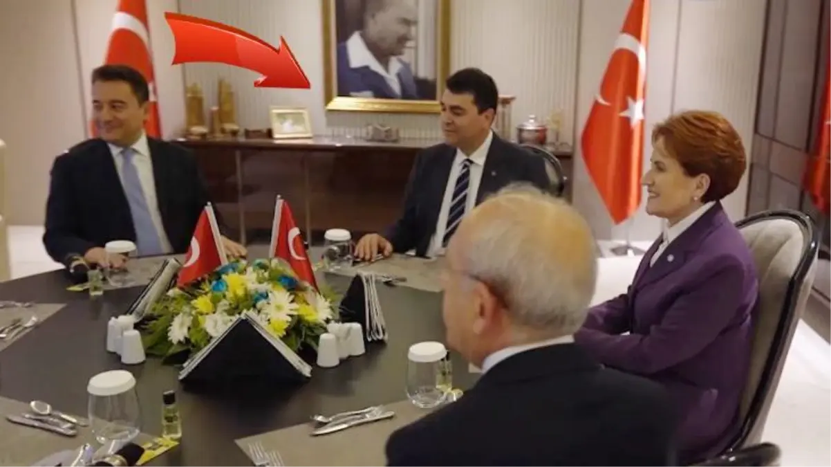 Akşener\'in ev sahipliğinde gerçekleşen 6\'lı masa toplantısına objeler damga vurdu! Hepsi bir anlam ifade ediyor...