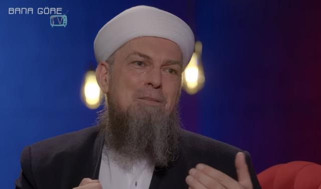 Ahu Tuğba, 'Onunla olan her şey kurguydu' diyen Meriç Erkan'a öfke kustu: Hakkımı helal etmiyorum Ahu Tuğba, 'Onunla olan her şey kurguydu' diyen Meriç Erkan'a öfke kustu: Hakkımı helal etmiyorum