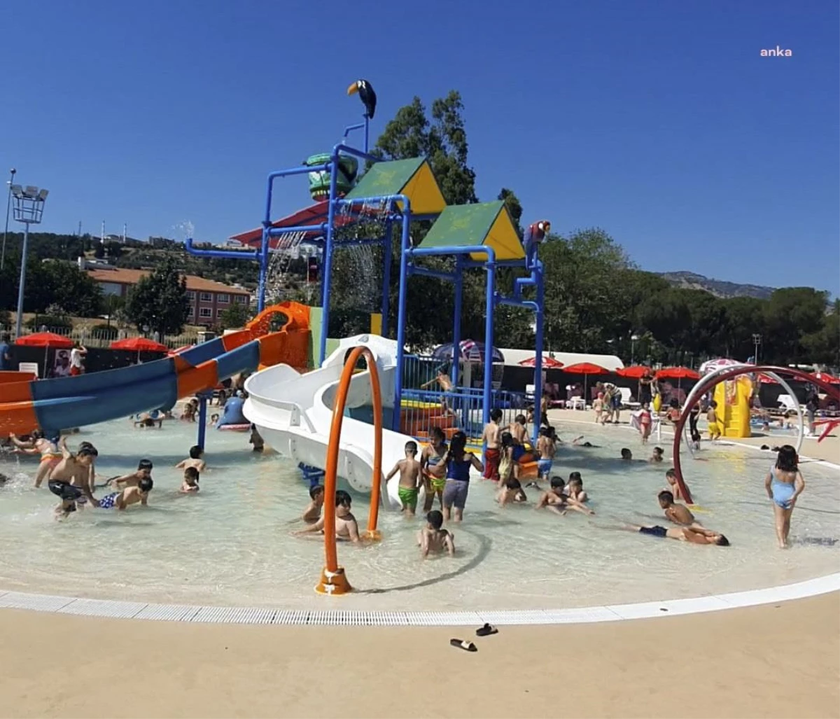 Aydınlılar\'dan Tekstil Park\'ta Açılan Çocuk Aquaparkı\'na Yoğun İlgi