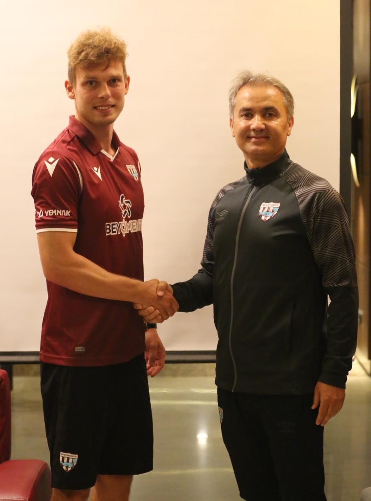 Bandırmaspor, Polonyalı Mateusz Holownia\'yı kadrosuna kattı