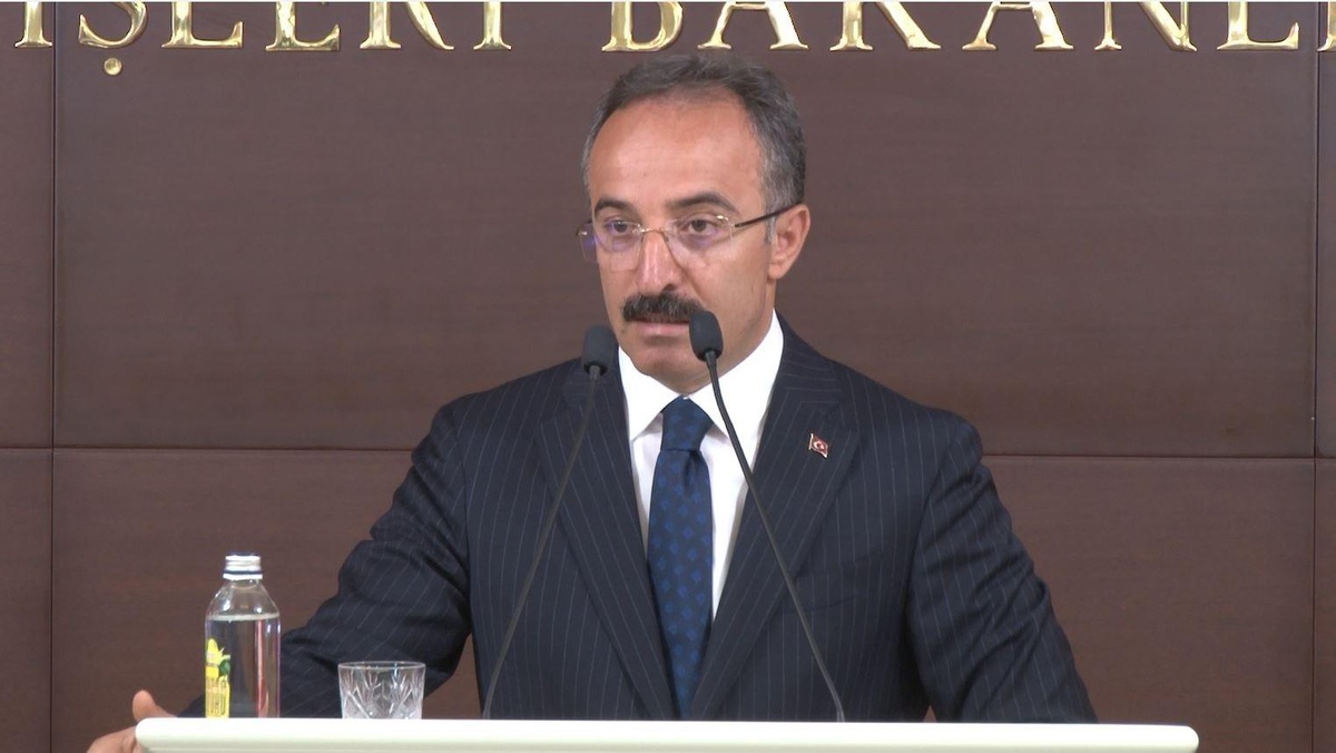İçişleri Bakanlığı Sözcüsü Çataklı: "Terör örgütlerinin şehirlerde faaliyet yürüten hücre yapılanması ve iş birlikçilerine yönelik bin 421 operasyon...