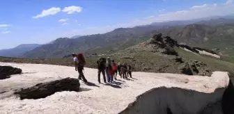Doğaseverler, Çalyan Buzul Gölü'ne hayran kaldı