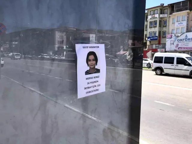 Ailenin günlerdir haber alamadığı 16 yaşındaki genç kız, parkta otururken bulundu
