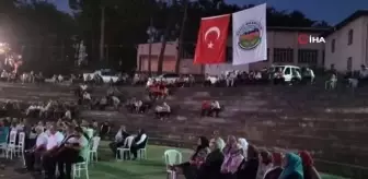 Karacaoğlan memleketi Düziçi'nde türkülerle anıldı