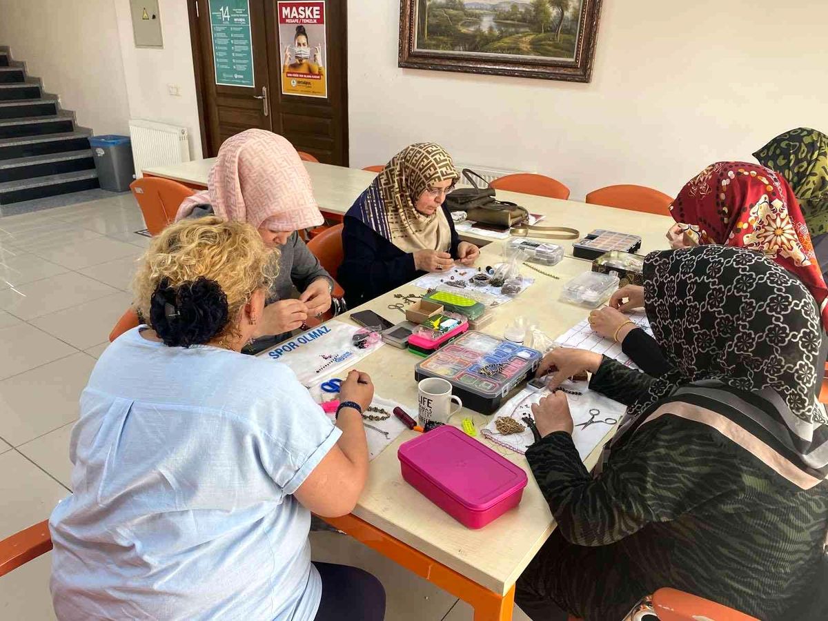 Pursaklar\'da bayram öncesi hazırlıklar devam ediyor