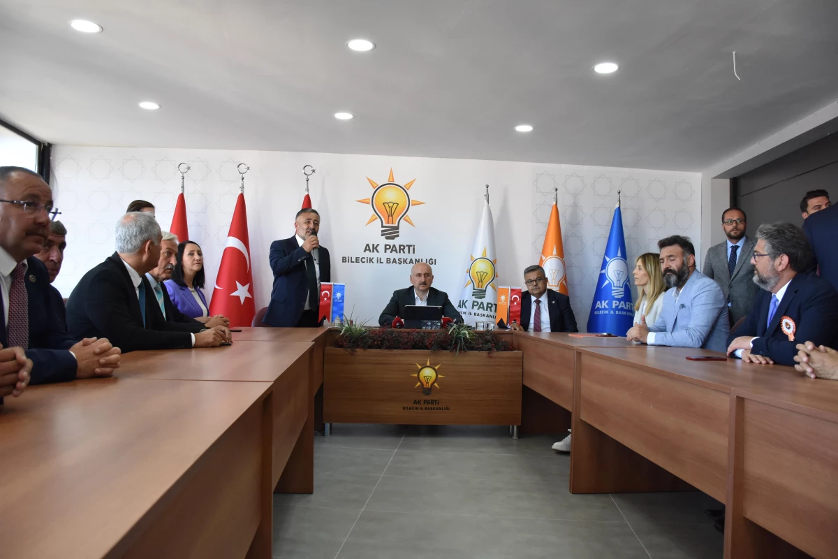 Ulaştırma ve Altyapı Bakanı Karaismailoğlu, Bilecik\'te konuştu Açıklaması