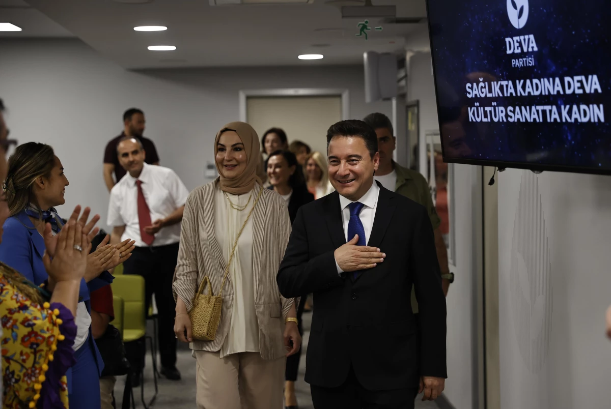 DEVA Partisi Genel Başkanı Babacan, "Kadın ve Sağlık" ile "Kadın ve Kültür-Sanat" raporlarını açıkladı
