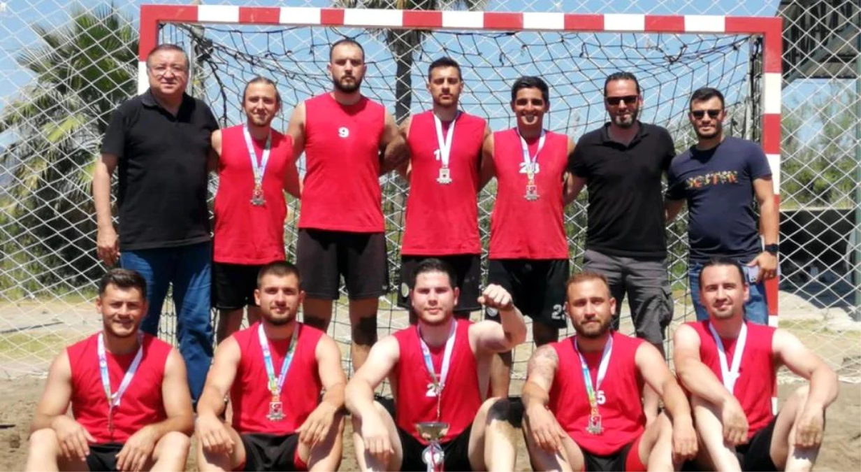 DPÜ Plaj Hentbolu Şampiyonası\'nda Türkiye ikincisi