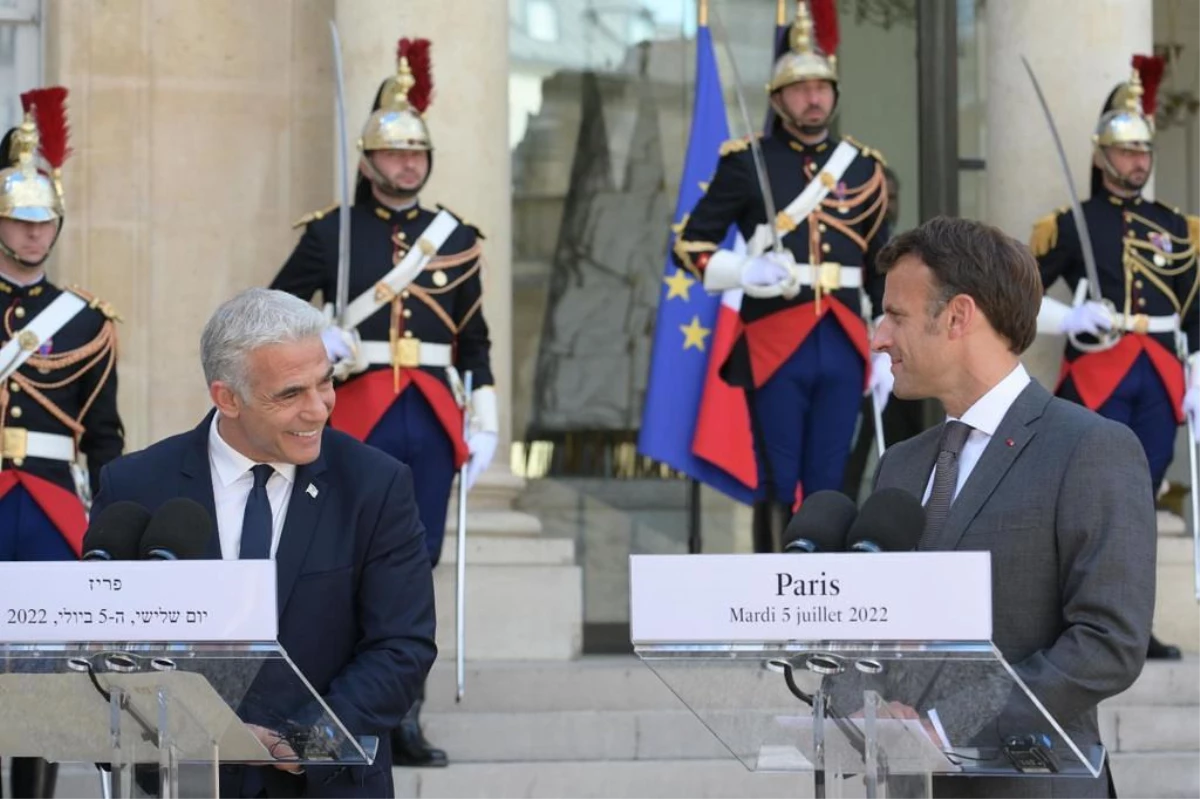 Fransa Cumhurbaşkanı Macron ve İsrail Başbakanı Lapid, Paris\'te görüştü