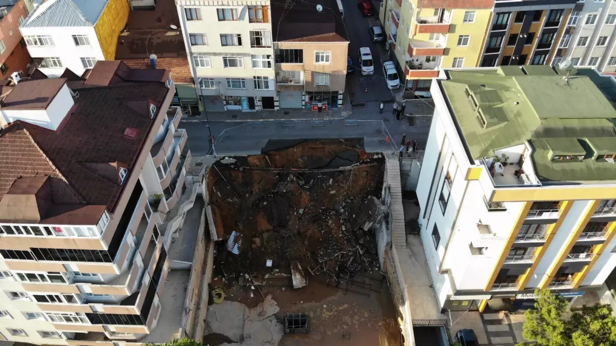 İstinat duvarı çöktü, alan havadan görüntülendi