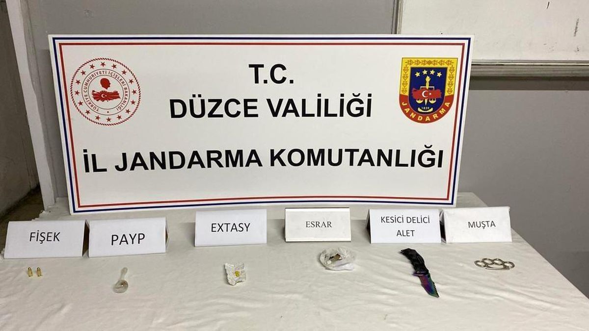 Son dakika! Jandarma\'dan uyuşturucu geçit yok