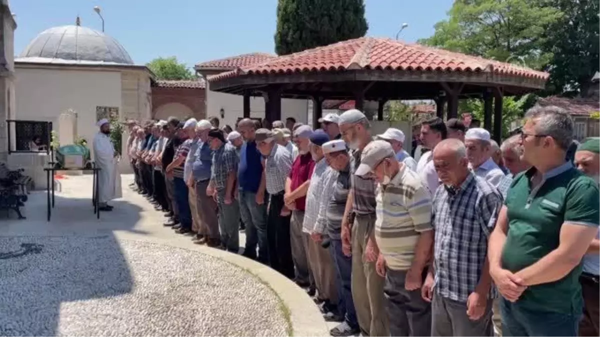 Oğlunun ateşe verdiği evde yaralanan kadın hastanede hayatını kaybetti