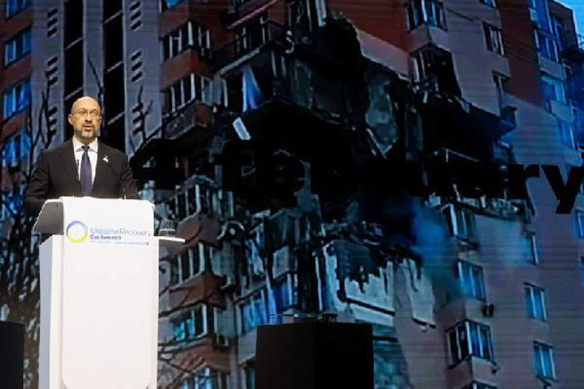 Şmihal: Rus oligarkların dondurulan varlıkları kullanılsın