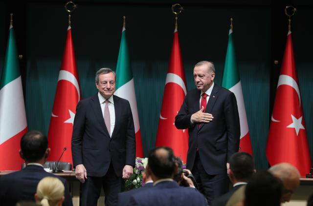 Son Dakika: Cumhurbaşkanı Erdoğan, gıda krizinin çözümünde rol oynayacak tahıl koridoru için tarih verdi Son Dakika: Cumhurbaşkanı Erdoğan, gıda krizinin çözümünde rol oynayacak tahıl koridoru için tarih verdi