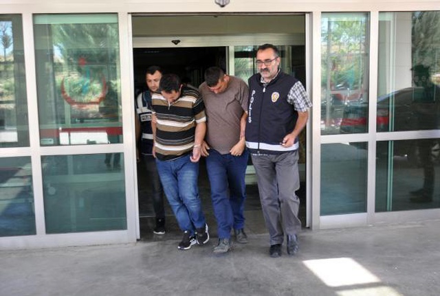 5 yıldızlı otelin havuzuna eskort operasyonu! Cinsel ilişkiye vaadiyle 3 milyon liralık vurgun yapmışlar 5 yıldızlı otelin havuzuna eskort operasyonu! Cinsel ilişkiye vaadiyle 3 milyon liralık vurgun yapmışlar