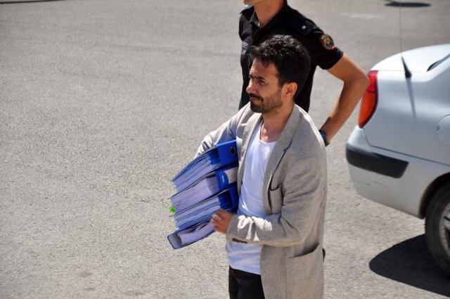 5 yıldızlı otelin havuzuna eskort operasyonu! Cinsel ilişkiye vaadiyle 3 milyon liralık vurgun yapmışlar 5 yıldızlı otelin havuzuna eskort operasyonu! Cinsel ilişkiye vaadiyle 3 milyon liralık vurgun yapmışlar
