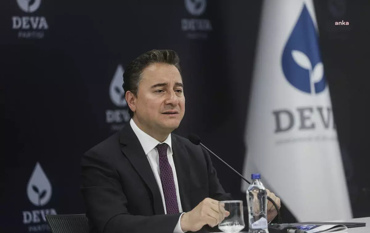 Babacan: "Türkiye\'yi Öfkeden ve Şiddetten Arındırmak Hayat Memat Meselesidir"