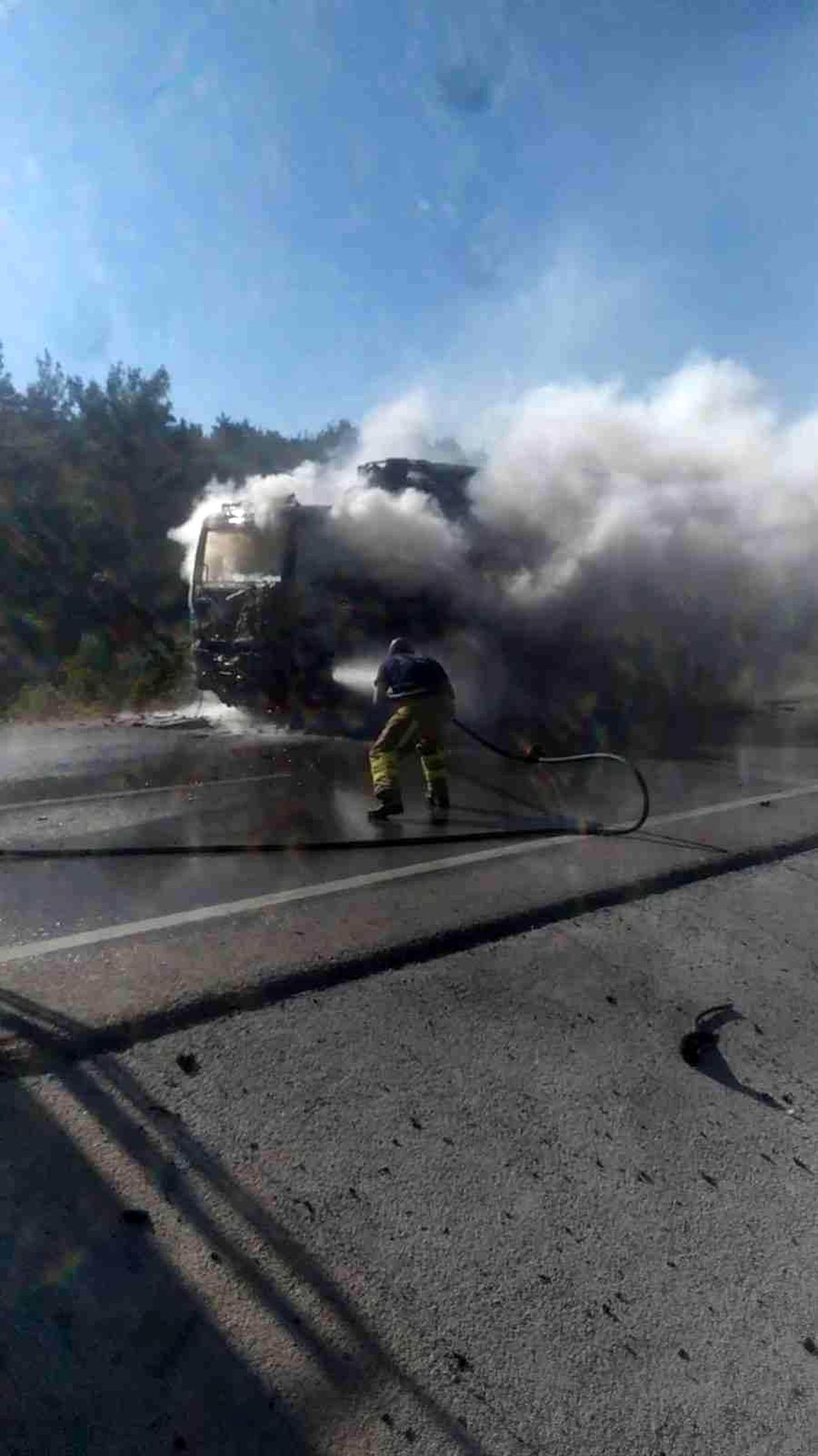 Çanakkale'de seyir halindeki vinç alev aldı