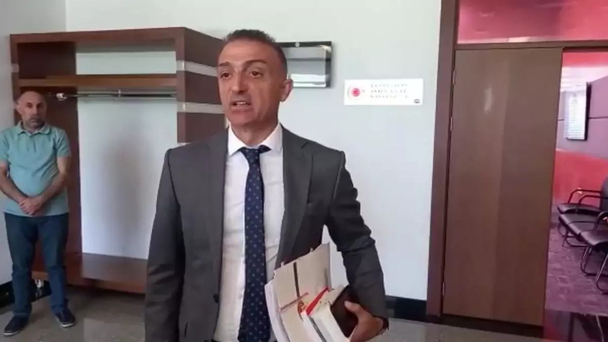 Hazırlık Komisyonu, Dbp\'li Salihe Aydeniz\'in Dokunulmazlığının Kaldırılması Kararı Verdi